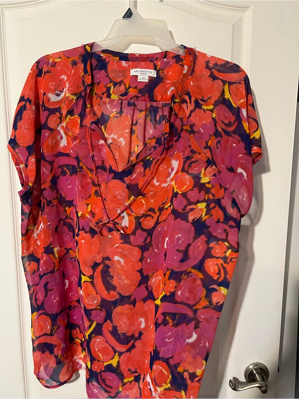 Liz Claiborne Pink & Orange Floral V-Neck Blouse